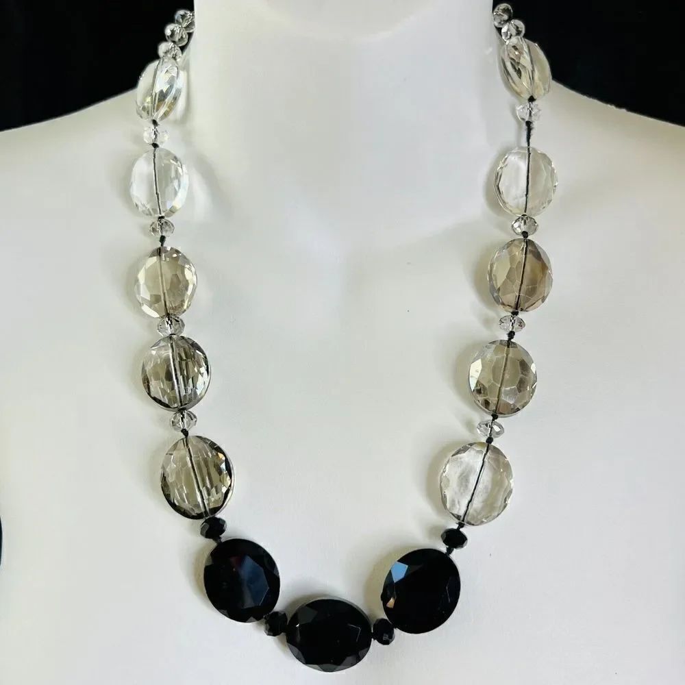 WHBM Chunky Crystal Glass Ombre Necklace White House Black Market Sparkling 1364